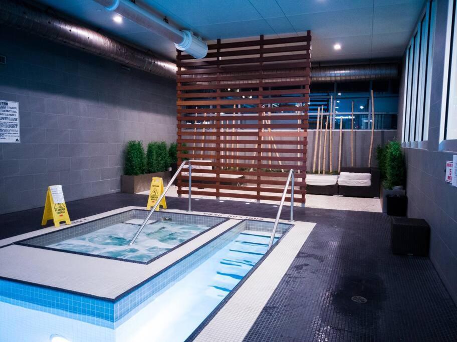 Luxury Suite Downtown Toronto Near Cn Tower Dış mekan fotoğraf
